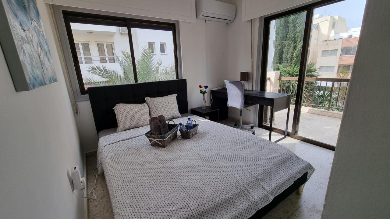 Cozy Beach Apt / 100 Mbit+ Netflix / Near Airport Larnaca Exterior foto